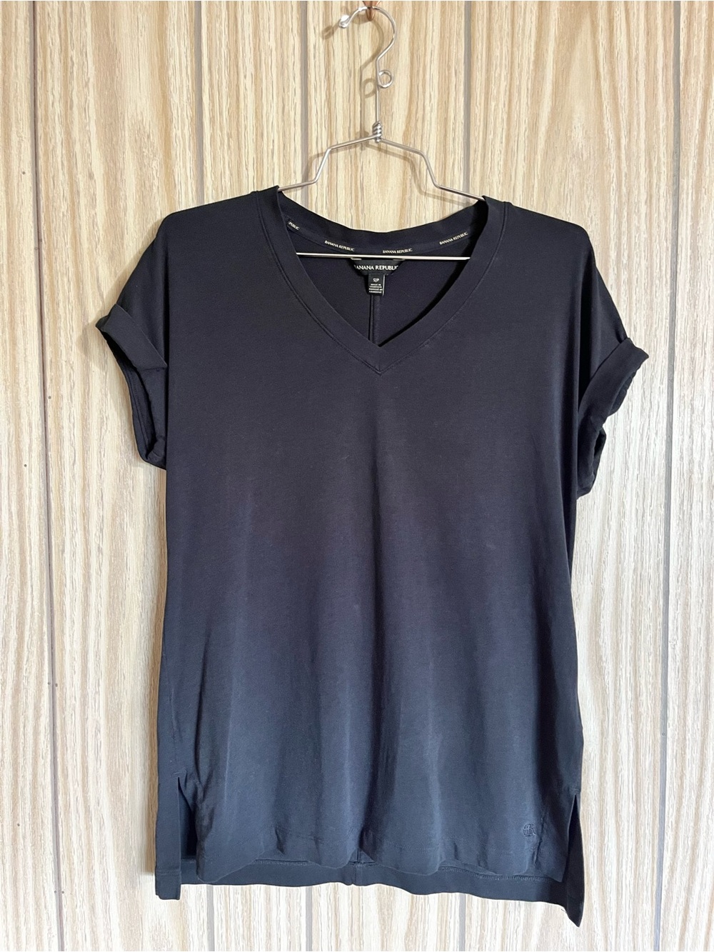 Banana Republic Black V-Neck Short Sleeve Top S
